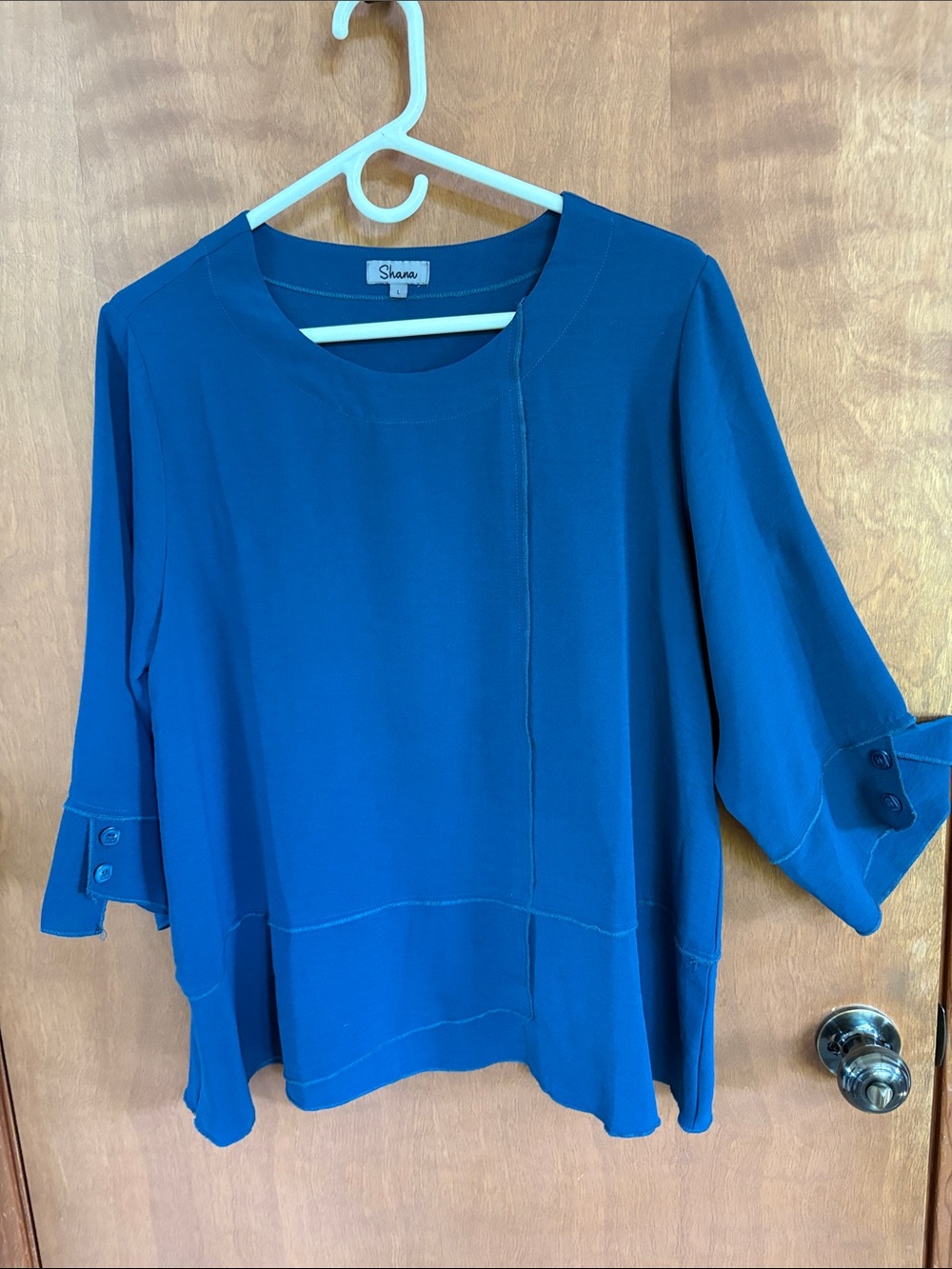 SHANA Blue Relaxed Round-Neck 3/4 Sleeve Top